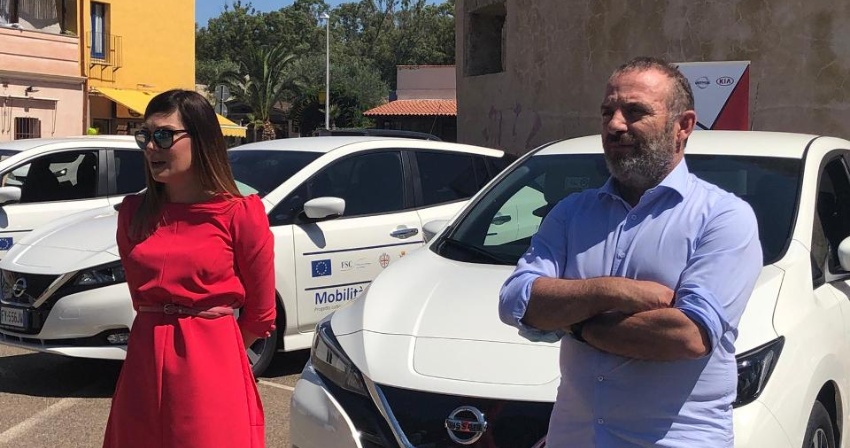Oristano città smart - In servizio 7 auto elettriche Oristano città smart - In servizio 7 auto elettriche