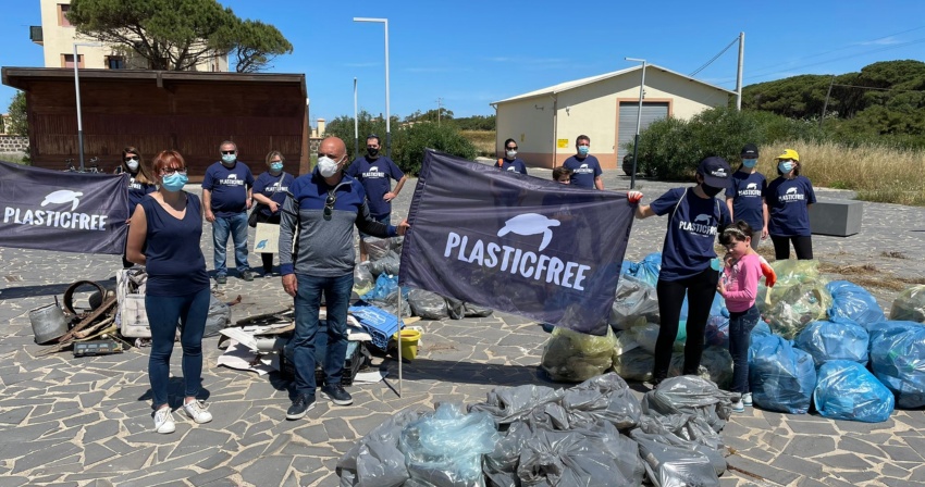 Plastic free - 10 quintali di rifiuti raccolti a Torre Grande Plastic free - 10 quintali di rifiuti raccolti a Torre Grande