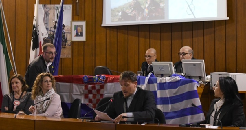 Sartiglia e Alka - Le giostre europee in un progetto internazionale delle scuole di Oristano e di Sinj Sartiglia e Alka - Le giostre europee in un progetto internazionale delle scuole di Oristano e di Sinj