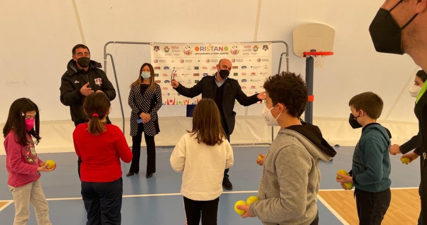 Una palestra a cielo aperto - Un progetto sportivo per 760 studenti Una palestra a cielo aperto - Un progetto sportivo per 760 studenti