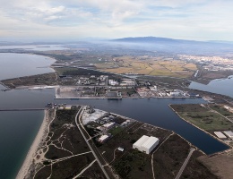 Porto industriale © Francesco Cubeddu Porto industriale © Francesco Cubeddu