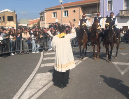 La benedizione di cavalli e cavalieri La benedizione di cavalli e cavalieri