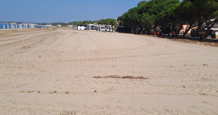 Le aree ripulite nell'arenile di Torre Grande Le aree ripulite nell'arenile di Torre Grande