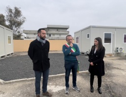 Inaugurate le casette di via Brianza, rifugio per senzatetto Inaugurate le casette di via Brianza, rifugio per senzatetto