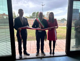 il sindaco sanna e gli assessori murru e prevete al taglio del nastro della ludoteca di torangius il sindaco sanna e gli assessori murru e prevete al taglio del nastro della ludoteca di torangius