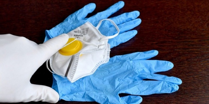 Fazzoletti, rotoli di carta, mascherine e guanti dovranno essere smaltiti nei rifiuti indifferenziati