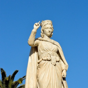 Statua Eleonoro d'Arborea © Paolo Brai