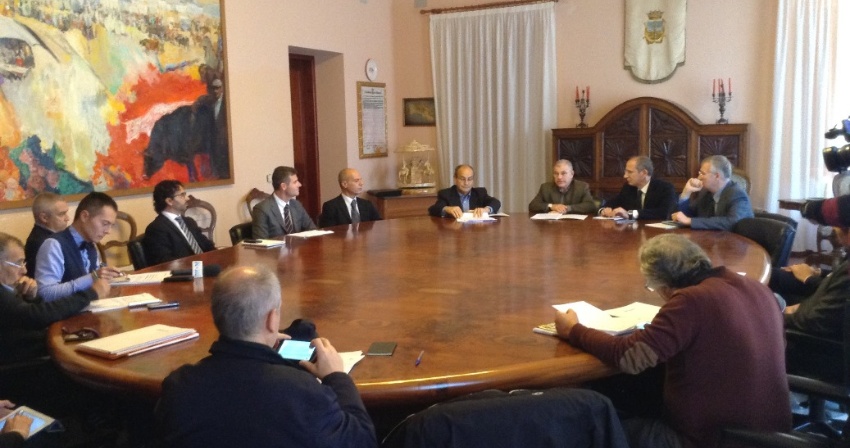 Telecom Italia - Arrivano in città le nuove reti ultrabroadband 4G Telecom Italia - Arrivano in città le nuove reti ultrabroadband 4G