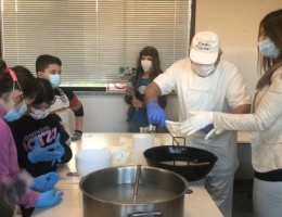 Spazio giovani - In corso i laboratori di educazione alimentare Spazio giovani - In corso i laboratori di educazione alimentare