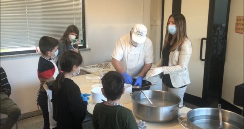 Spazio giovani - In corso i laboratori di educazione alimentare Spazio giovani - In corso i laboratori di educazione alimentare