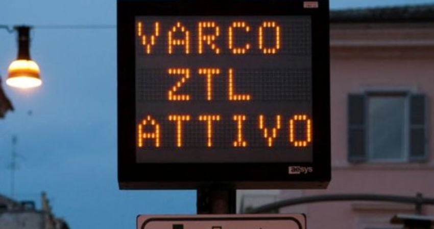 Approvata la nuova disciplina della Zona a traffico limitato e delle aree pedonali urbane Approvata la nuova disciplina della Zona a traffico limitato e delle aree pedonali urbane