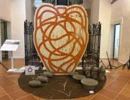 Palazzo Arcais: installazione all'ingresso del Tornio di Via Figoli 2025 (Foto Ufficio Stampa-Comune di Oristano) Palazzo Arcais: installazione all'ingresso del Tornio di Via Figoli 2025 (Foto Ufficio Stampa-Comune di Oristano)