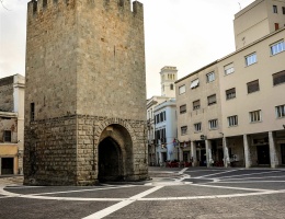 Torre Mariano II © Dino Zaru Torre Mariano II © Dino Zaru