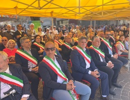 I sindaci della provincia alla cerimonia del 2 giugno I sindaci della provincia alla cerimonia del 2 giugno