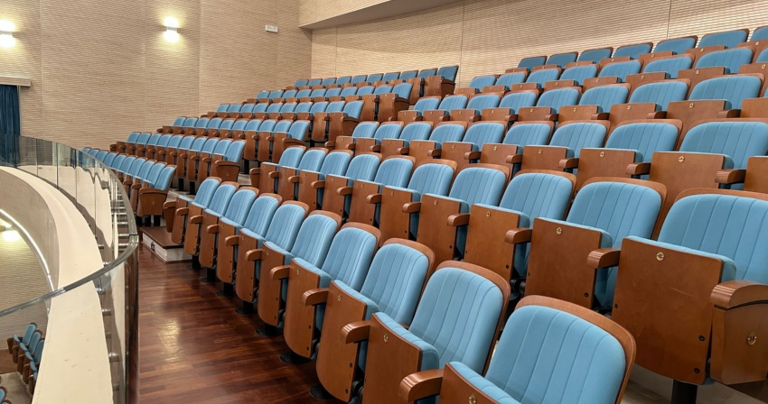 La rinnovata galleria del Teatro Garau La rinnovata galleria del Teatro Garau