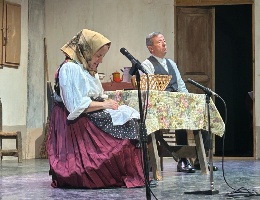 Una commedia di Antonio Garau sul palco del teatro comunale Una commedia di Antonio Garau sul palco del teatro comunale